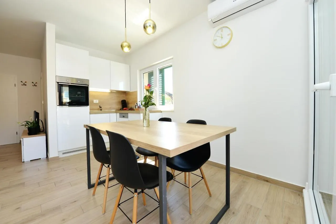 Apartments Villa Teco Trogir